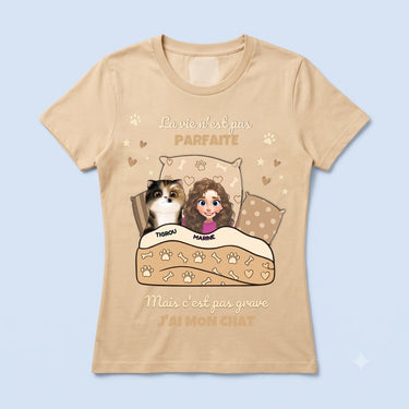 6. flat lay t shirt personnalisé creme